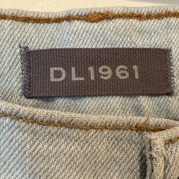 DL1961 Wide Leg High Waisted Denim - Picture 8 of 13